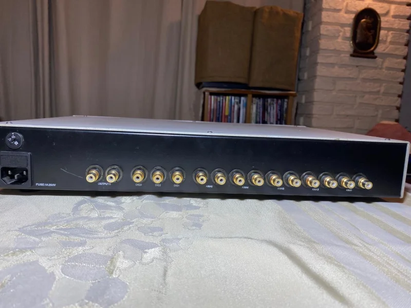 Gold Note SRP2.3 en Amplificadores y Receivers Preamplificadores - foto 3