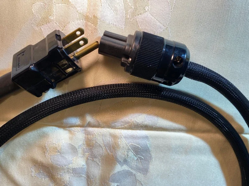 Transparent High Performance Power Cord en Cables y Conectores Cables de corriente - foto 1