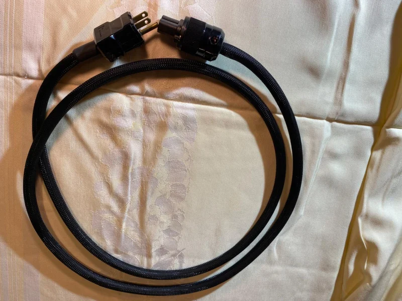 Transparent High Performance Power Cord en Cables y Conectores Cables de corriente - foto 2