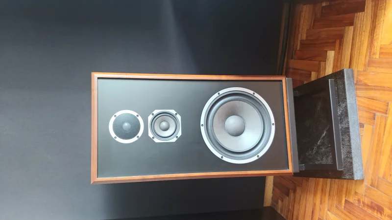 KLH Model Five en Parlantes Bookshelf - foto 2