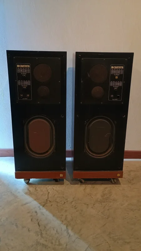 KEF Cantata SP1056 Vintage en Parlantes Columnas - foto 1
