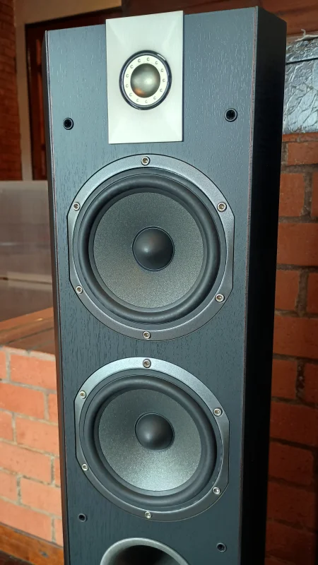 Focal Chorus 714 V en Parlantes Columnas - foto 2
