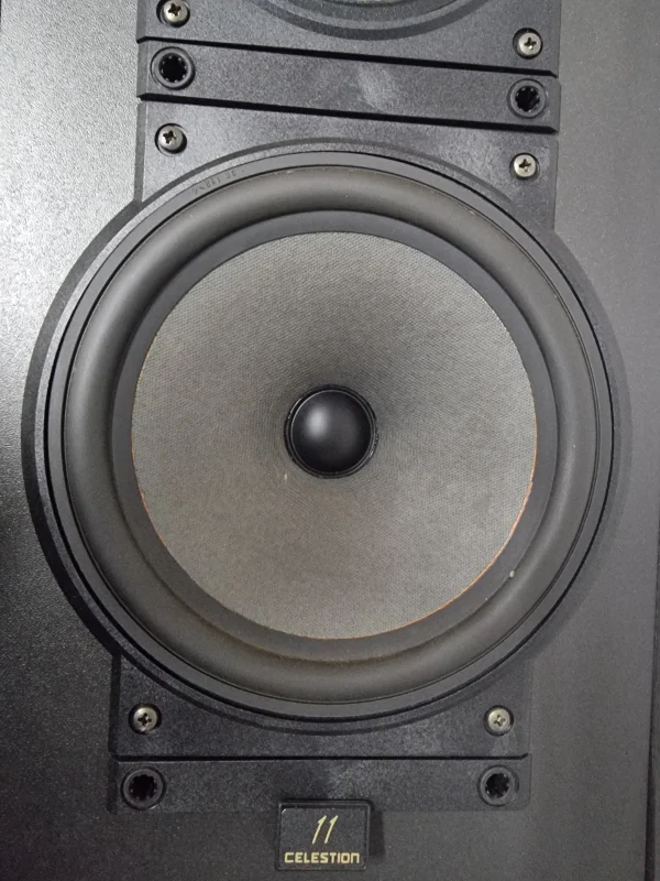 Celestion 11 en Parlantes Columnas - foto 11