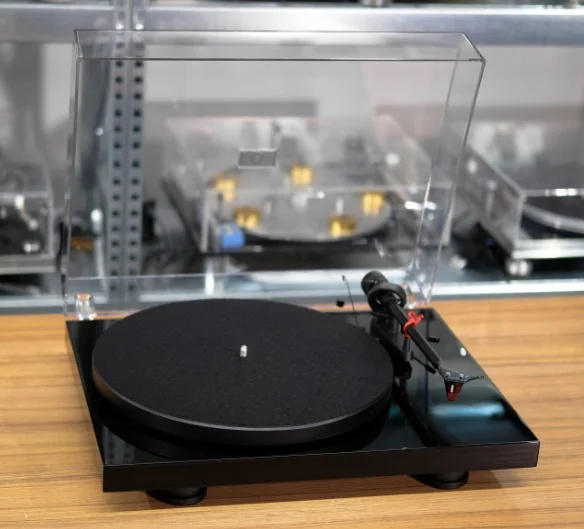 Pro-Ject Debut Carbon Evo en Vinilos / Tocadiscos Reproductores de vinilos - foto 1
