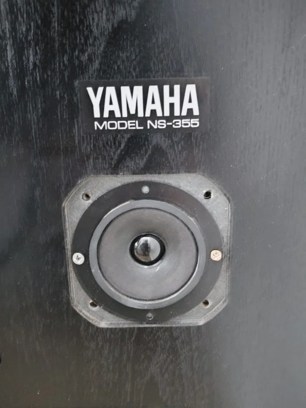 Yamaha NS-355 en Parlantes Columnas - foto 3
