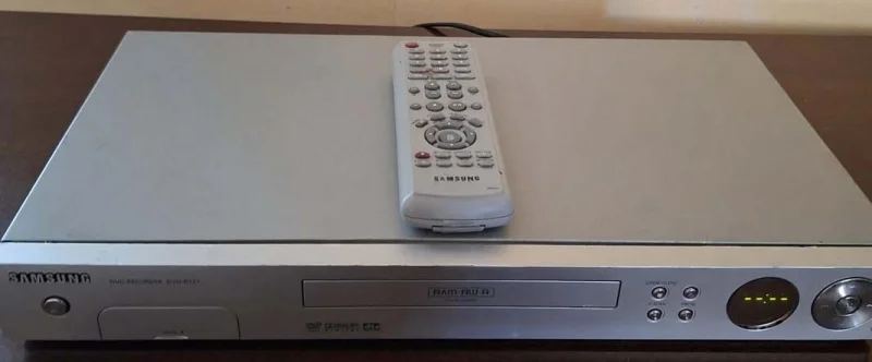 Samsung R121 en CD Players - foto 1