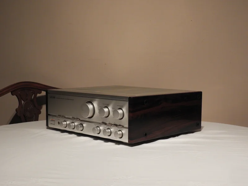 Sansui AU-?607 MOS Premium (Edición Especial 15.º Aniversario) en Amplificadores y Receivers Amplificadores integrados - foto 3